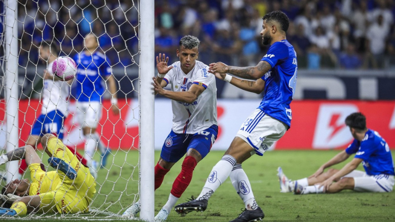 Fora de casa, Bahia empata com Cruzeiro e dorme no G-6 do Brasileirão