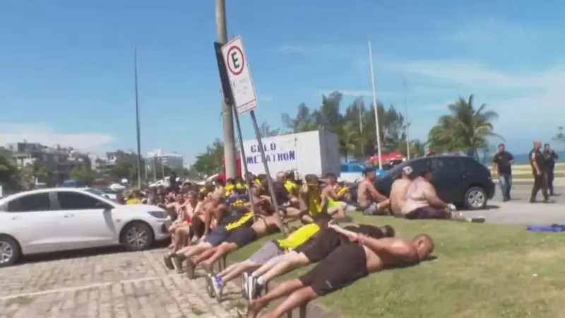 Confusão entre torcedores do Peñarol e Polícia na Zona Oeste do Rio termina com 200 detidos