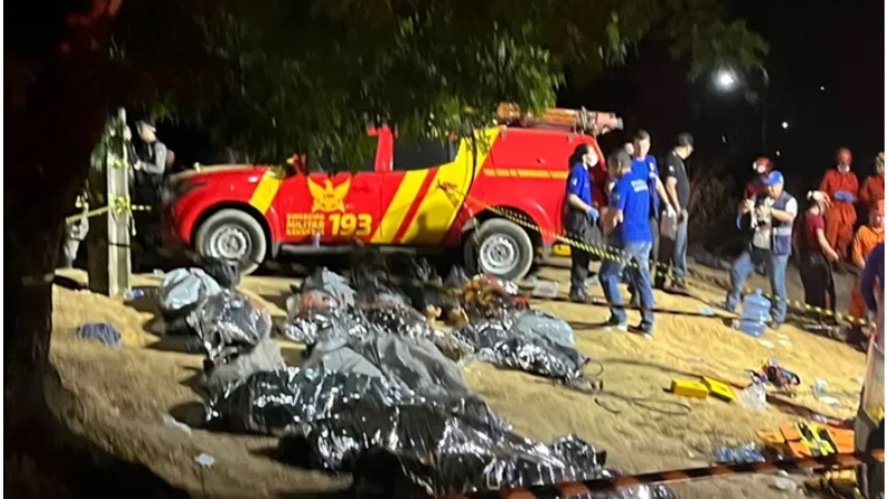 Tragédia em Alagoas: ônibus despenca de ribanceira e deixa 18 mortos