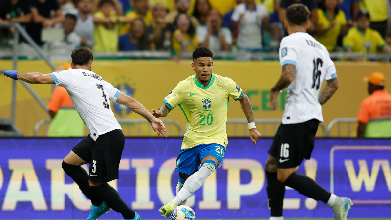 Em Salvador, Brasil empata com o Uruguai e cai para 5º lugar nas Eliminatórias