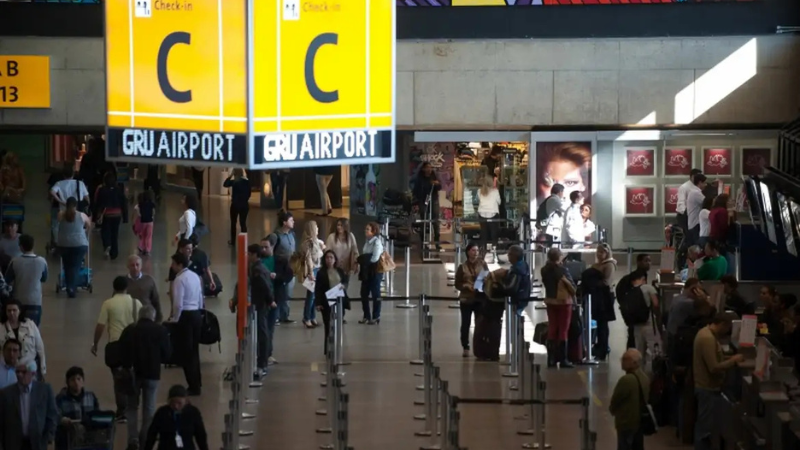 Governo anuncia programa inovador para acolhimento de passageiros com TEA em aeroportos