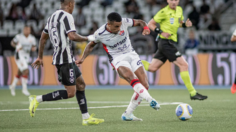 Vitória empata com o Botafogo após gol contra no fim da partida no Nilton Santos