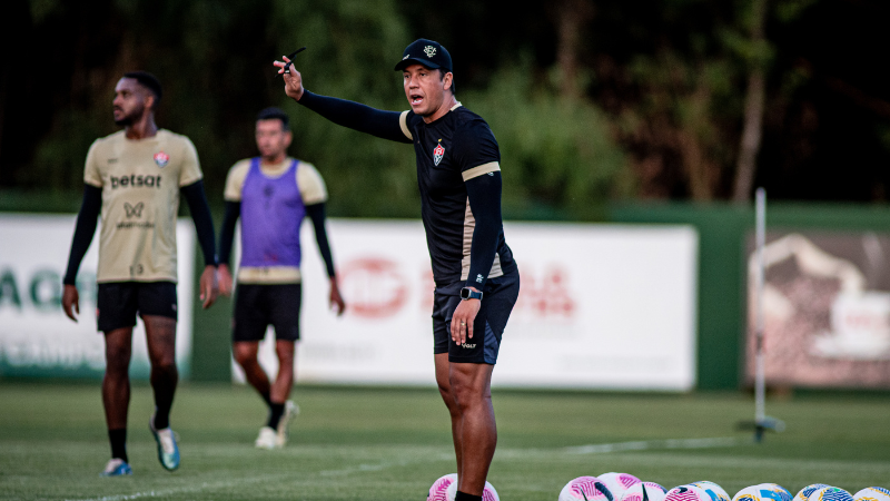 Vitória inicia preparação para duelo contra o Corinthians