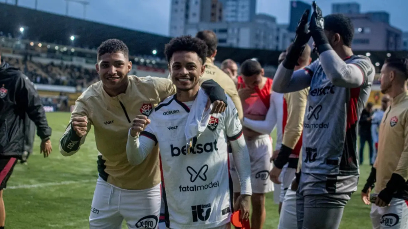 Vitória foca no Botafogo e inicia treinos no Rio; confira a programação