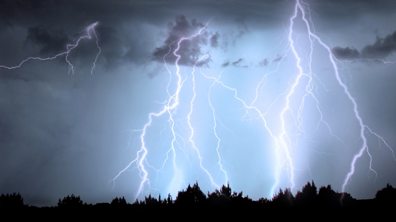 Temporal causa caos e deixa Salvador em alerta máximo