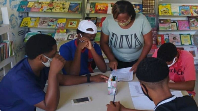 Antigo Othon doa 1.400 itens para apoio a pessoas em vulnerabilidade