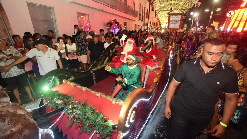 Lançamento neste sábado (07): Natal Salvador 2024 transforma o Centro Histórico com luzes e atrações musicais