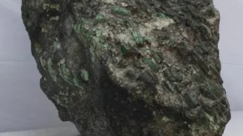 Esmeralda de R$ 1 bilhão será destaque em leilão na Bahia