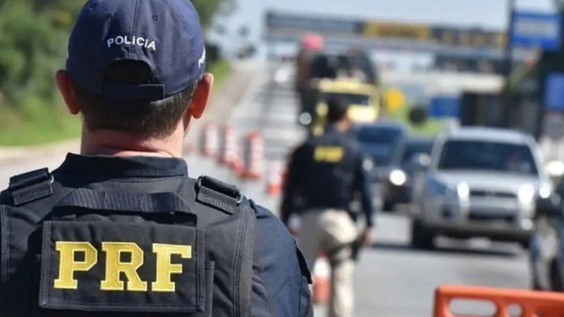 PRF intensifica fiscalização nas rodovias para combater ultrapassagens indevidas