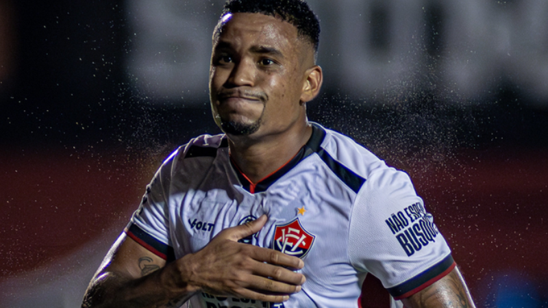 Vitória vence Fortaleza por 2 a 0 e garante permanência na Série A em 2025