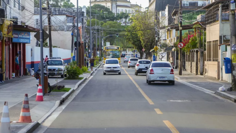 Trânsito intenso na Cidade Baixa nesta sexta-feira devido a fluxo de fiéis na “Sexta-feira da Gratidão”