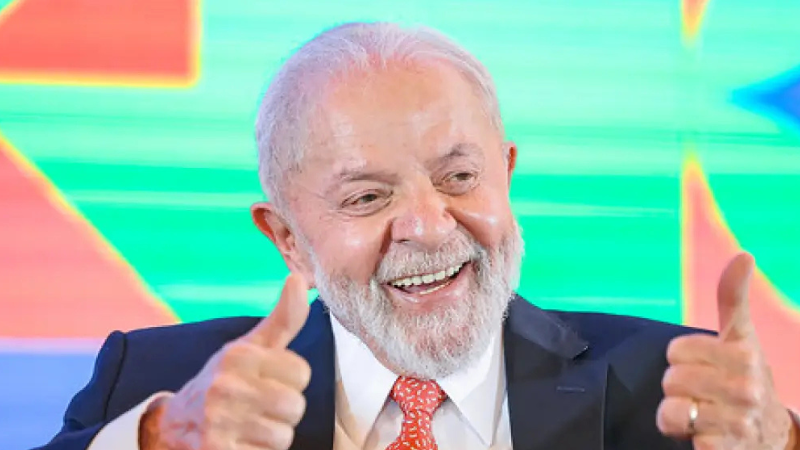 Lula passa por cirurgia de emergência;saiba detalhes