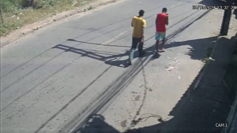 Polícia Civil amplia buscas no ferro velho após desaparecimento de jovens