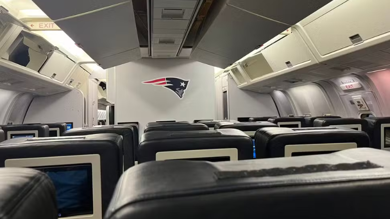 Botafogo desembarca no Catar em avião do New England Patriots para disputa da Copa Intercontinental
