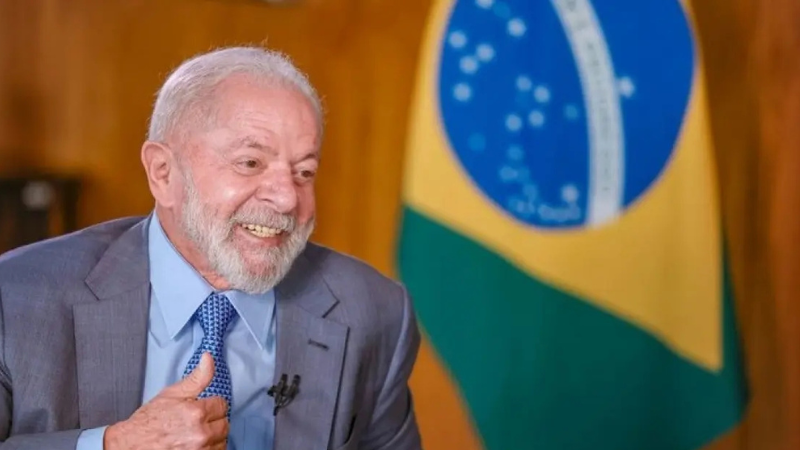 Crise na Marinha: Lula avalia demissão de comandante após polêmica com vídeo