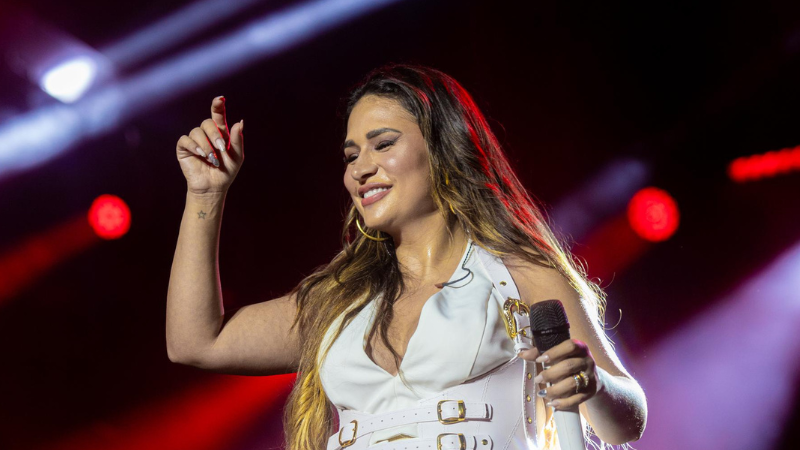 Durval, Wesley Safadão, Simone Mendes e Claudia Leitte comandam a terceira noite do Festival Virada Salvador