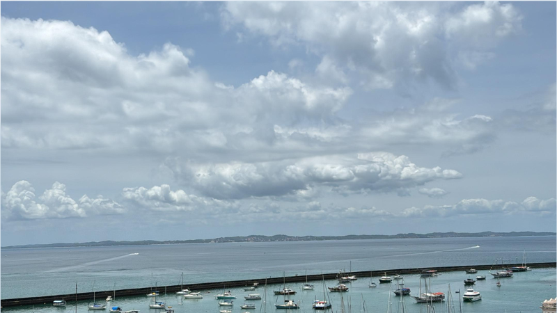 Clima instável e chuvas leves marcam a semana em Salvador