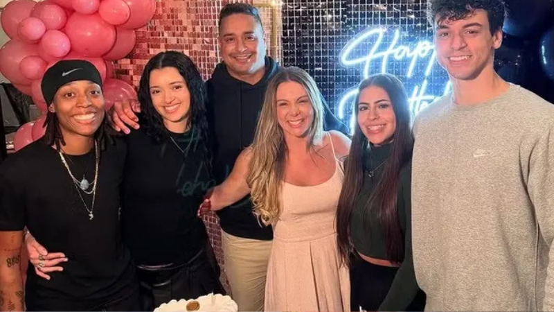 Camilly Victória celebra 23 anos e retoma relacionamento com estudante americana