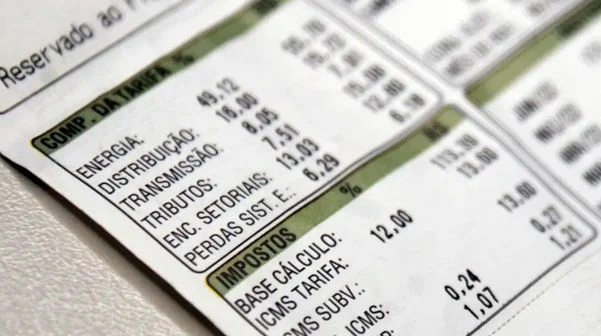 Baianos terão até R$ 49 de desconto na conta de energia em janeiro; saiba como funciona