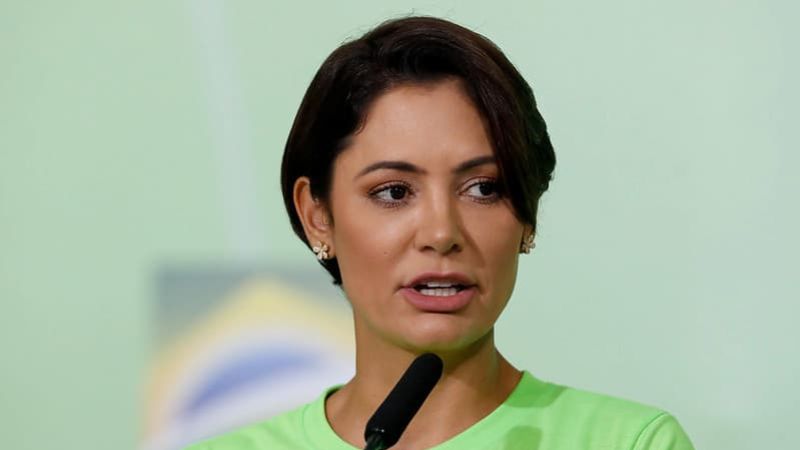Michelle Bolsonaro ironiza depoimento de Cid sobre envolvimento com plano golpista