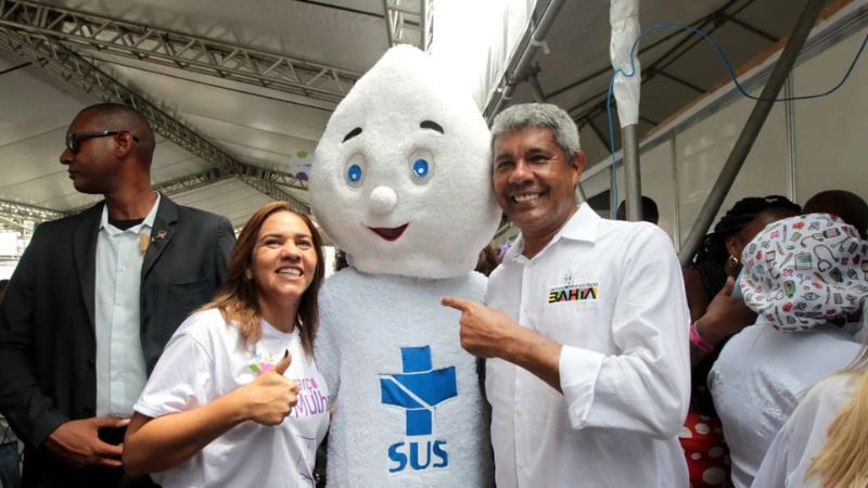 Governador terceiriza fracasso e enfrenta críticas internas e externas em sua gestão