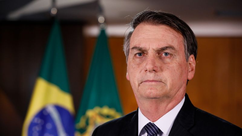 Bolsonaro recupera perfil no X após ser hackeado