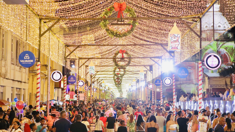 Natal Luz do Pelourinho encerra na próxima segunda com Show de Manu Dourado