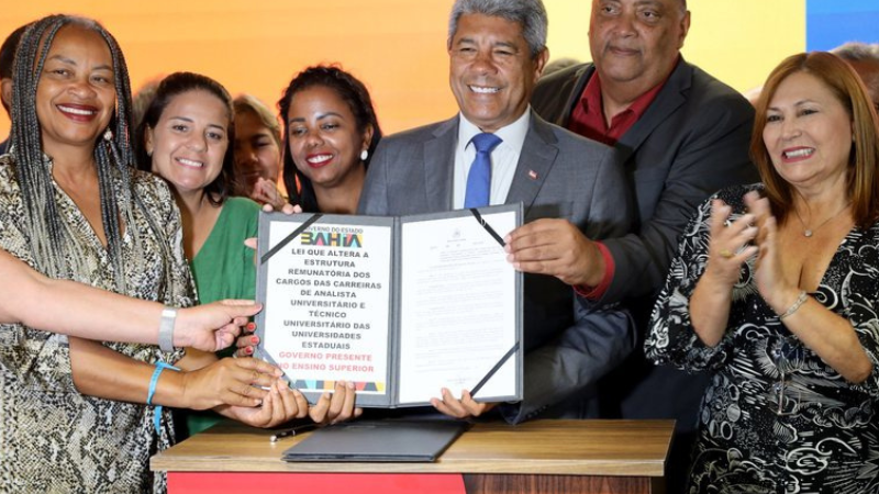 Governador Jerônimo Rodrigues anuncia reajuste salarial e investimentos para universidades estaduais