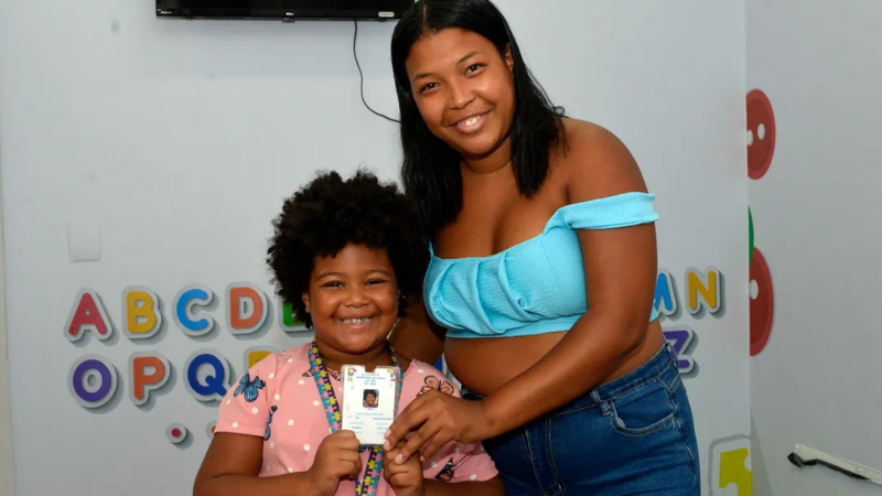 Salvador já emitiu 9 mil carteiras de identidade para pessoas com TEA