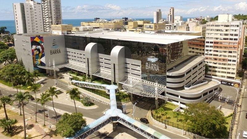 Mulher é acusada de furtar 29 peças de roupa em shopping de Salvador