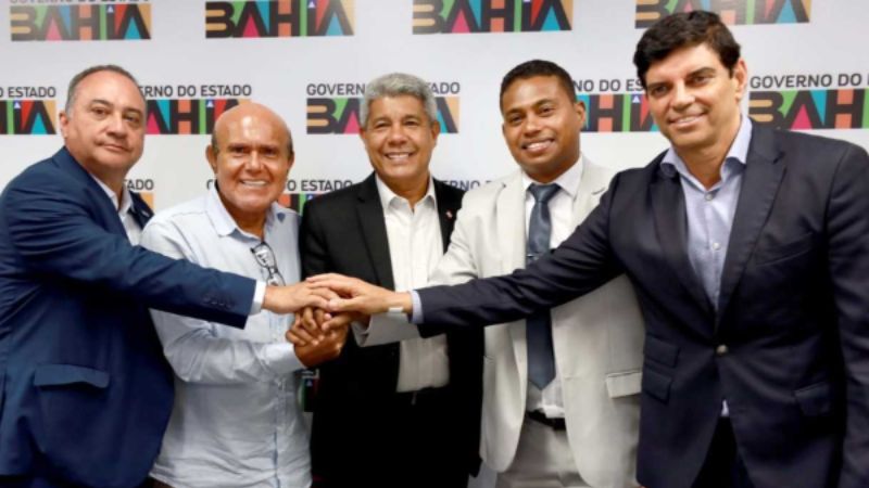 Governador Jerônimo Rodrigues entrega equipamentos e anuncia investimentos de R$ 62 milhões em Sapeaçu.