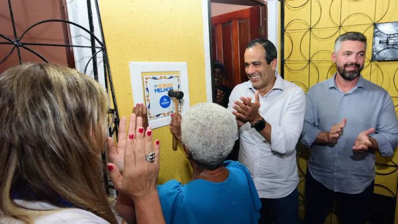 Programa Morar Melhor bate marca de 1,2 mil casas reformadas no bairro de Valéria, em Salvador
