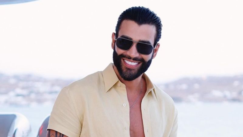 Gusttavo Lima recebe ofertas para se filiar a partidos, diz jornal