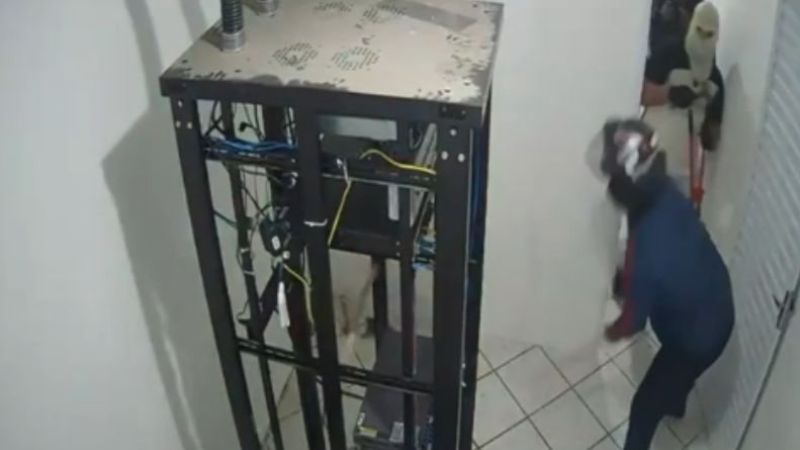 Grupo criminoso danifica equipamentos de empresas de internet em São Gonçalo do Amarante, no Ceará