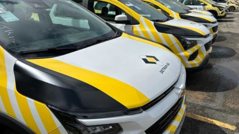 Detran entrega 62 viaturas para fiscalização e atividades administrativas