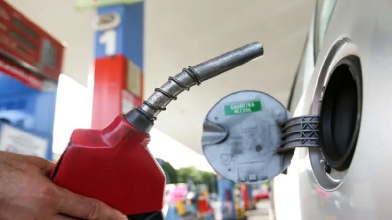 Consumo de etanol cresce no país, enquanto gasolina recua, diz levantamento da ANP