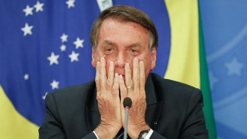 Bolsonaro solicita novo prazo para apresentar defesa no STF
