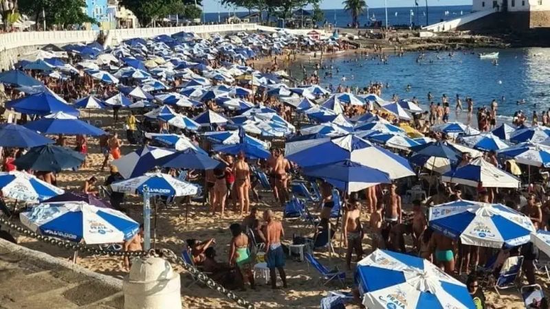 MP-BA abre investigação sobre práticas abusivas de ambulantes no Porto da Barra