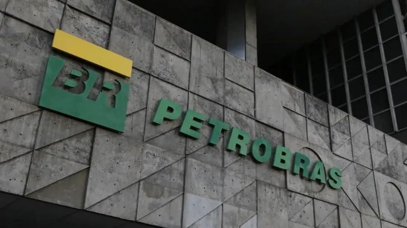 Petrobras prepara evento com Lula para lançamento de nova licitação de navios