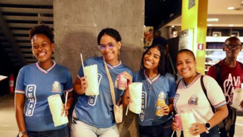 Estudantes da rede estadual assistem ao filme “Ainda Estou Aqui” em sessões gratuitas