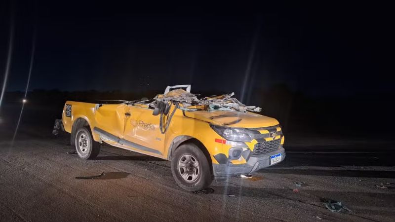 Avião da Gol colide com carro durante decolagem no Galeão; veja imagens