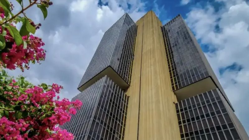 Ambiente externo se torna menos favorável para 59% dos economistas, aponta Banco Central