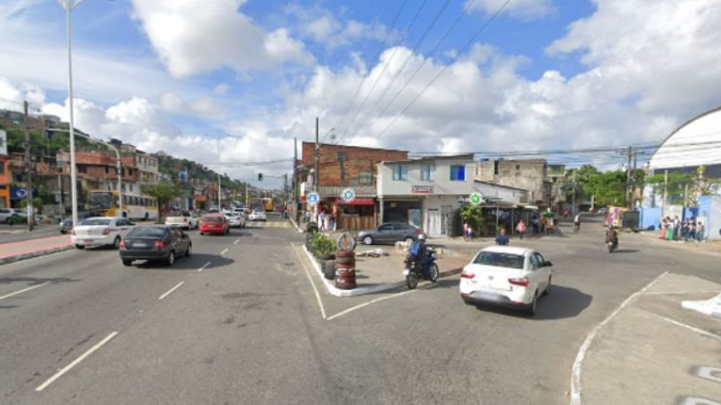 Confronto entre policiais e grupos armados no Lobato termina com um morto