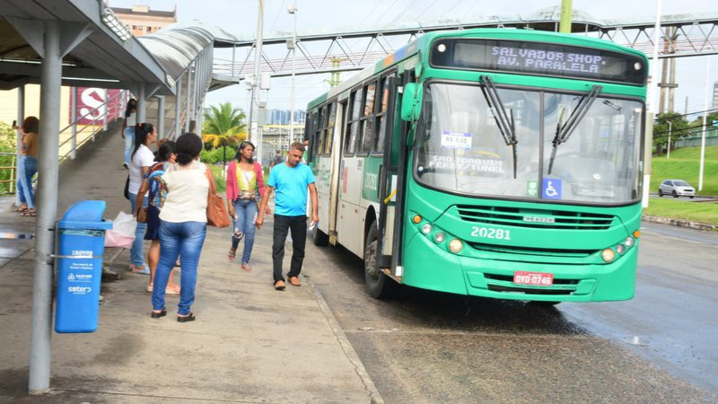 Roubos a ônibus em Salvador caem 71% em janeiro de 2025, aponta PM