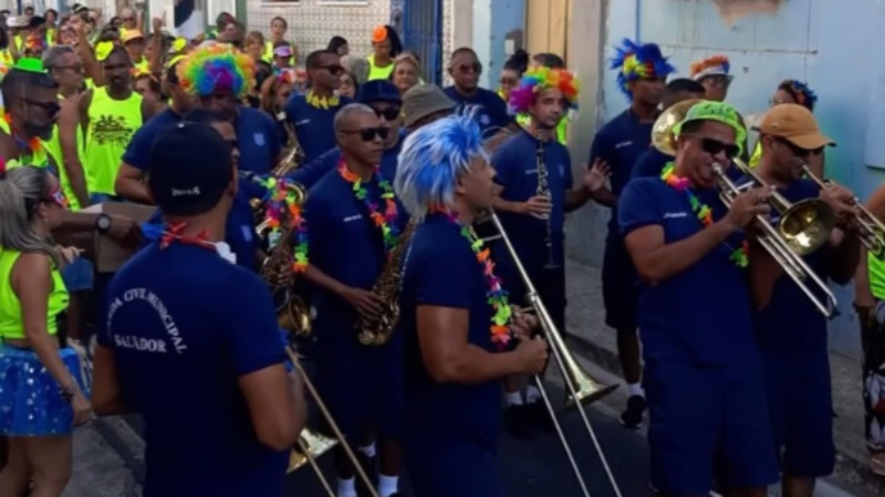 Bloquinho dos idosos: Celebração de carnaval no Santo Antônio Além do Carmo nesta quarta-feira (19)