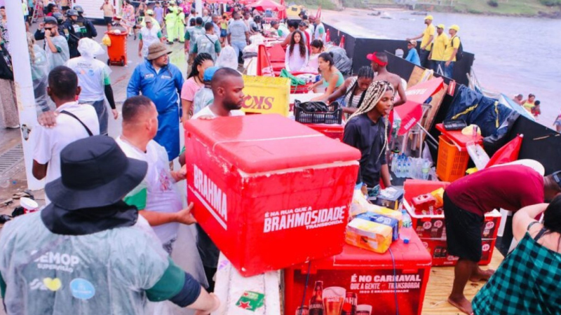 Credenciados para o Carnaval de Salvador começam a receber kits nesta quinta-feira