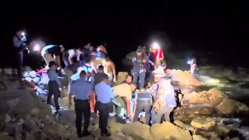Queda de avião em Honduras deixa 12 mortos; resgate enfrenta dificuldades