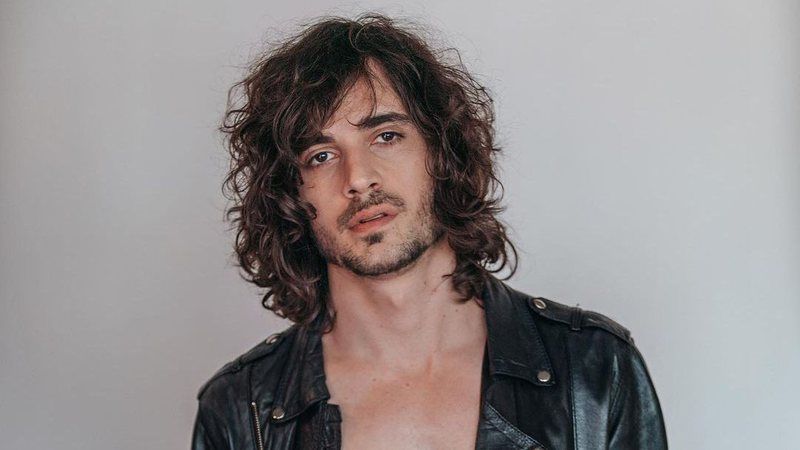 Fiuk celebra sucesso de “Mãe Solteira” e revela participação como compositor