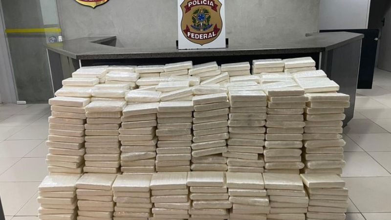 Polícia Federal apreende uma tonelada de cocaína e prende quatro suspeitos no Maranhão