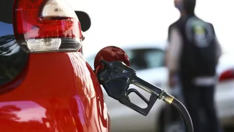 Petrobras anuncia redução no preço do diesel nas distribuidoras